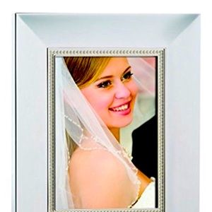 Lenox Jubilee Pearl Photo Frame (five by seven)